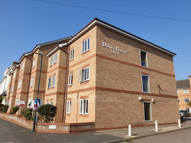 Prince Regent Court, Leamington Spa. 1 bed flat to rent £900 pcm £208 pw