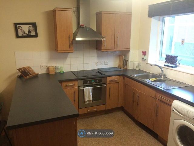 Prince Regent Road, Hounslow TW3, 2 bed flat to rent, £2,150 pcm | PrimeLocation