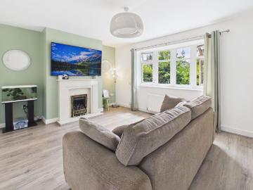 Princes Avenue, Tyldesley, M29