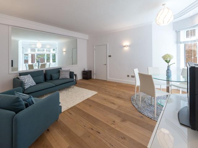 Prince's Gate, London SW7, 2 bed flat to rent, £4,485 pcm | PrimeLocation