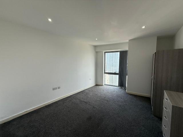 Princes Parade, Liverpool L3, 2 bed flat to rent, £1,125 pcm | PrimeLocation
