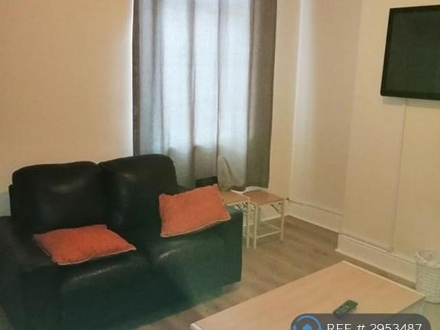 Princes Road, Middlesbrough, TS1 1 bed in a house share to rent £350 pcm £81 pw