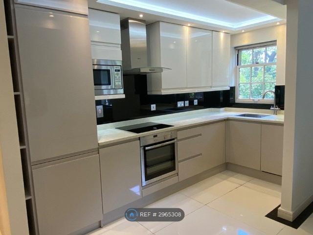 Princes Road, Weybridge KT13, 1 bed flat to rent, £1,650 pcm | PrimeLocation