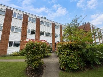 Princes Road, Weybridge 2 bedrooms Property for lettings Seymours