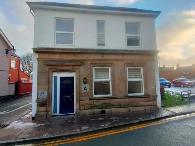 Princes Road, Wrexham LL14 2 bed apartment to rent £795 pcm £183 pw