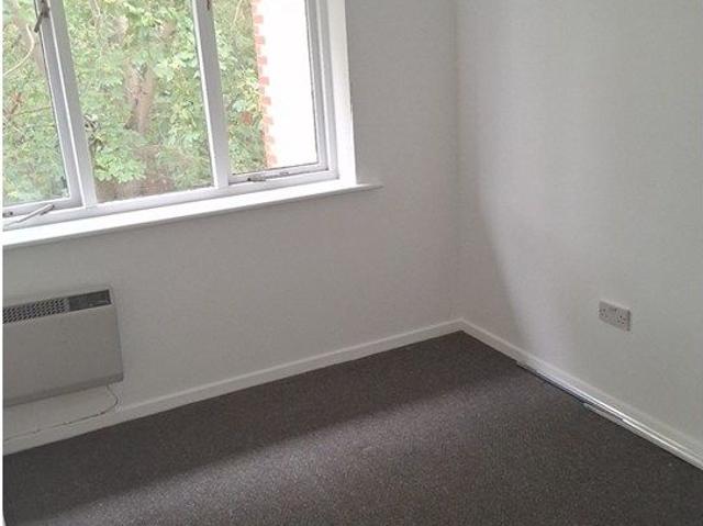 Princes St, Peterborough PE1, 2 bed flat to rent, £1,050 pcm | PrimeLocation
