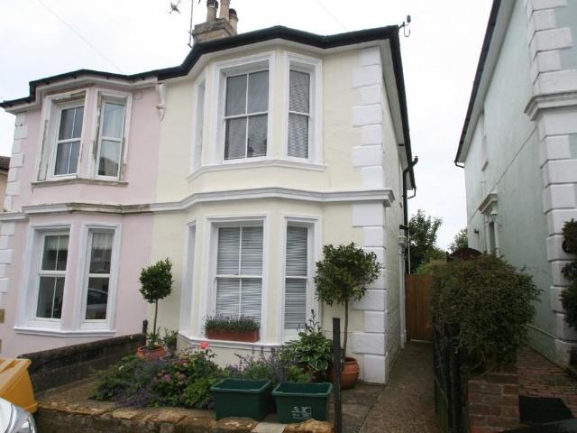 Princes Street, Tunbridge Wells TN2 3 bed semi detached house to rent £2,300 pcm £531 pw