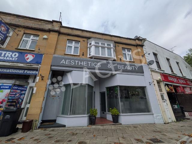 Princes Street, Yeovil BA20, 2 bed flat to rent, £825 pcm | PrimeLocation