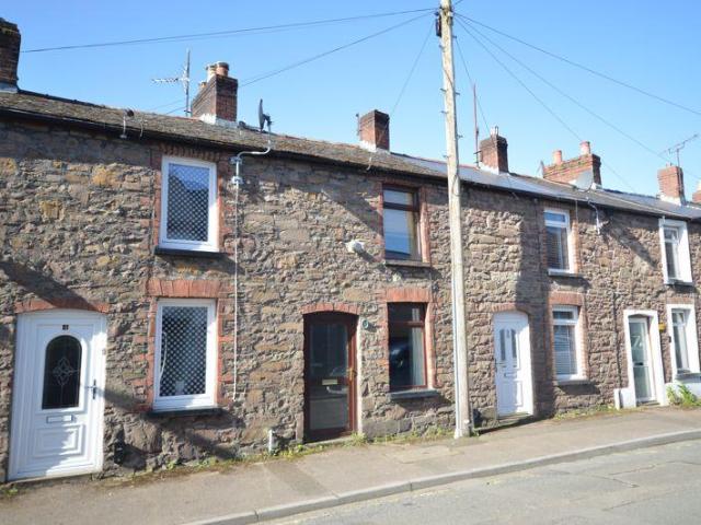 Princes Street, Abergavenny 2 bed terraced house to rent £800 pcm £185 pw