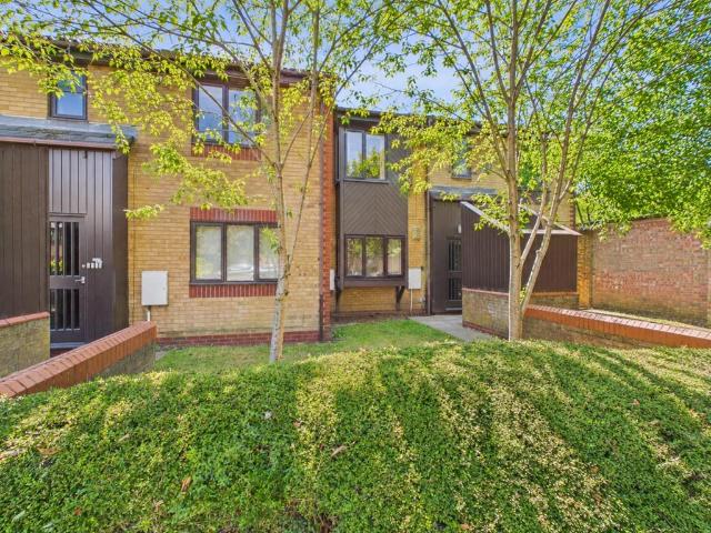 Princes Street, Cambridgeshire PE1 1 bed apartment to rent £795 pcm £183 pw