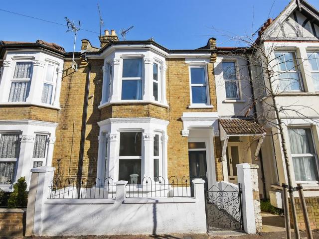 Princes Street, Southend on Sea 7 bed house to rent £600 pcm £138 pw