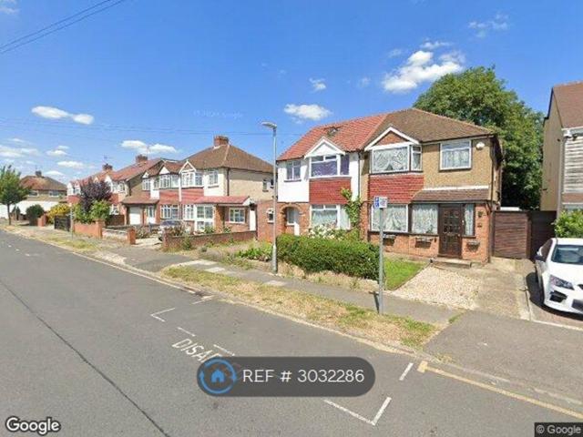 Princes Way, Ruislip HA4, 5 bed semi detached house to rent, £3,500 pcm | PrimeLocation
