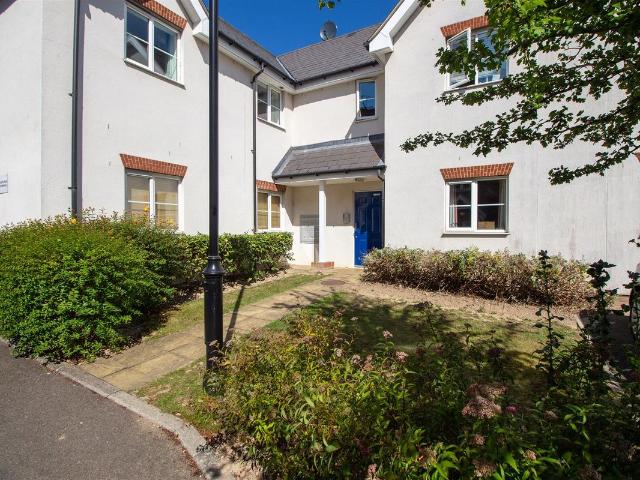 Princess Court, Haywards Heath RH16, 2 bed flat to rent, £1,400 pcm | PrimeLocation