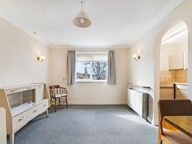 Princess Court, Princess Road, 2 Bedroom Apartment