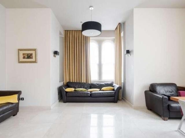 Princess Park Manor, Royal Drive, London, N11