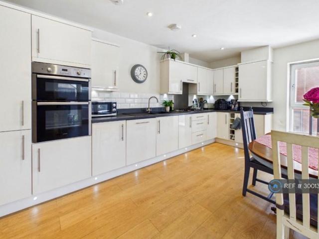 Princess Road East, Leicester, LE1 2 bed flat to rent £1,400 pcm £323 pw