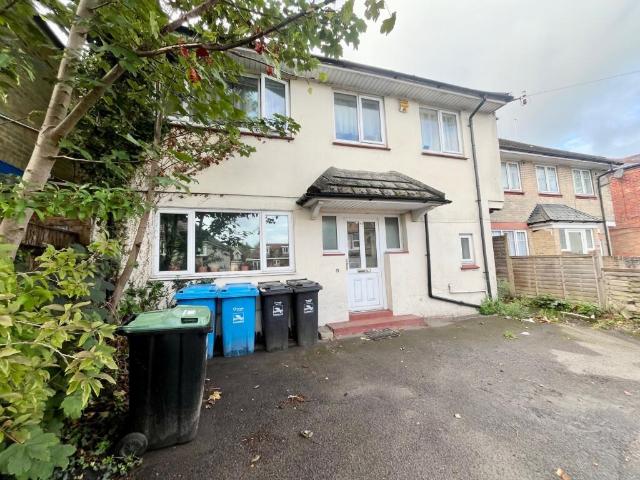 Princess Road, Poole, BH12 1 bed house to rent £450 pcm £104 pw