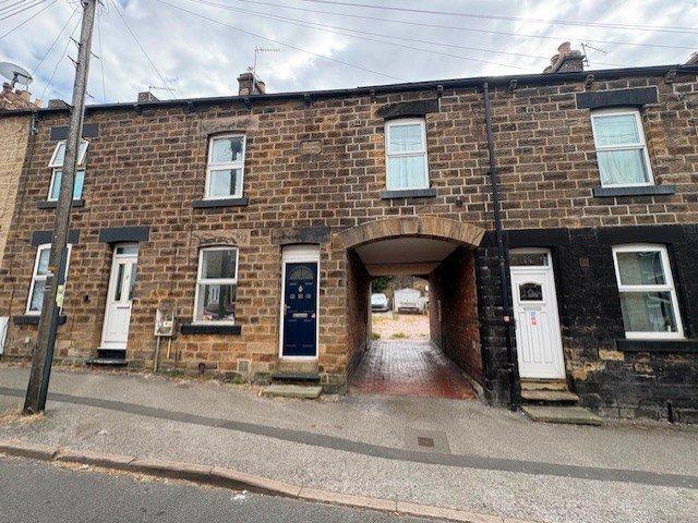 Princess Street, Barnsley 3 bed terraced house to rent £850 pcm £196 pw