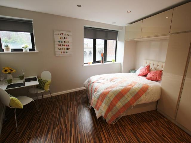 Princess Street, Manchester M1 1 bed apartment to rent £1,090 pcm £252 pw