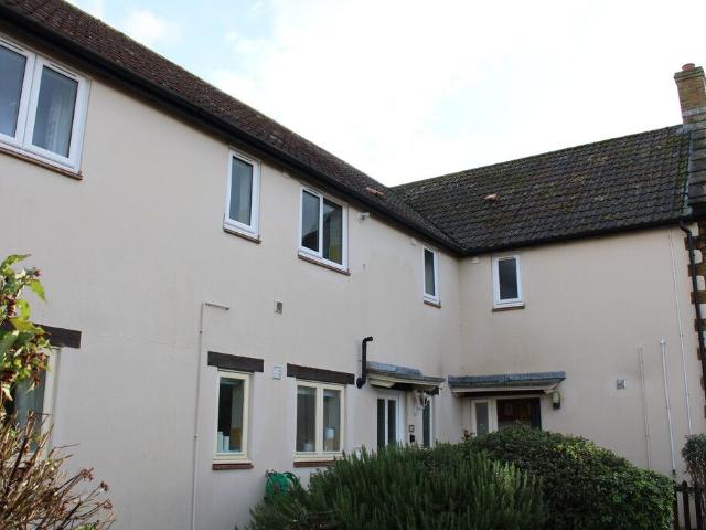 Printers Court, Martock TA12, 3 bed flat to rent, £1,200 pcm | PrimeLocation