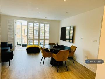Printworks Drive, Norwich, NR3 1 bed penthouse to rent £1,650 pcm £381 pw