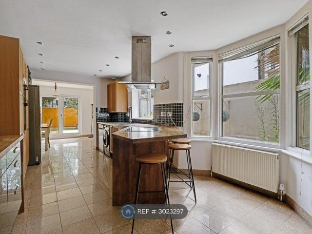 Priolo Road, London SE7, 4 bed terraced house to rent, £3,000 pcm | PrimeLocation