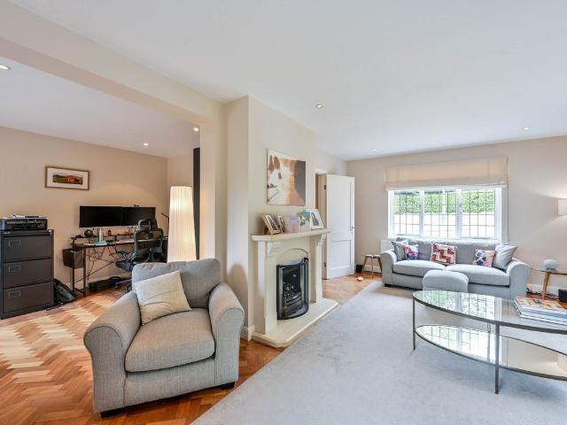Priorswood, Guildford GU3, 4 bed detached house to rent, £3,500 pcm | PrimeLocation