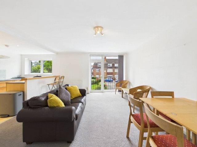 Priors Lodge, Richmond Hill, Richmond, Surrey, TW10