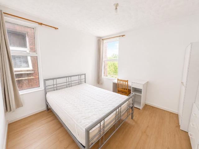 Priory Avenue, High Wycombe HP13, 6 bed semi detached house to rent, £4,350 pcm | PrimeLocation