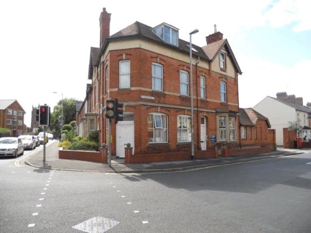 Priory Avenue, Taunton, Somerset TA1, 1 bed flat to rent, £795 pcm | PrimeLocation