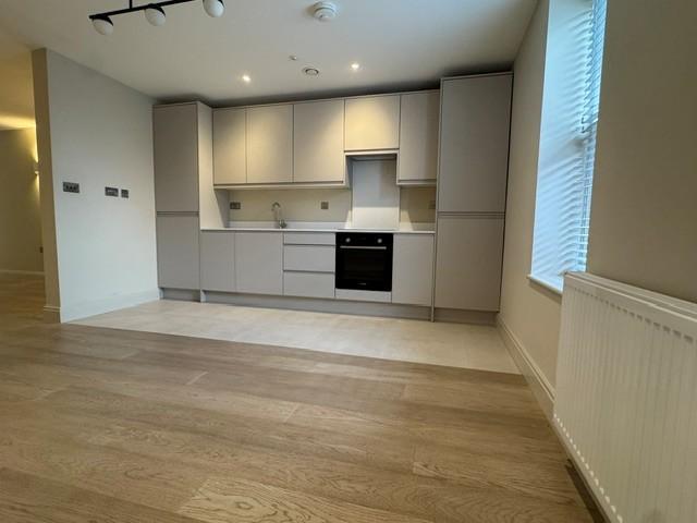 Priory Gate, Union Street, Maidstone. 1 bed flat to rent £1,075 pcm £248 pw