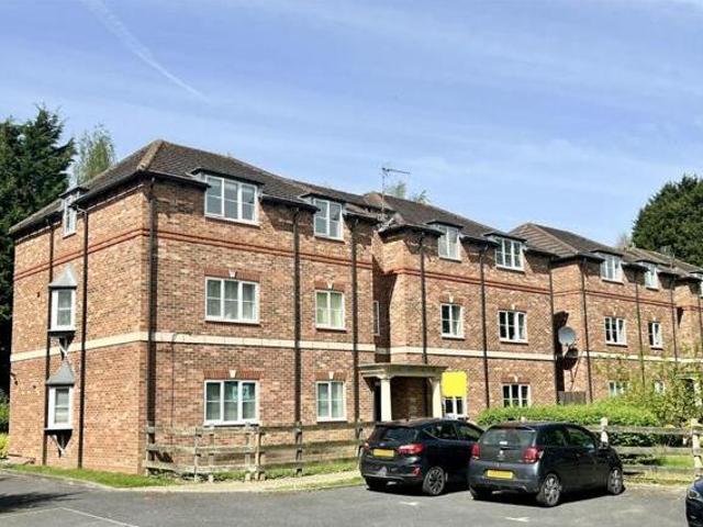 Priory Gardens, Hall Green, 2 Bedroom Apartment