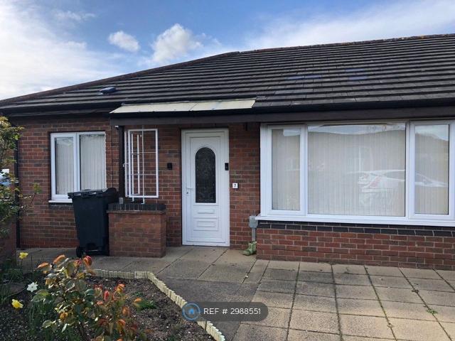 Priory Drive, Hull HU5, 2 bed semi detached house to rent, £775 pcm | PrimeLocation