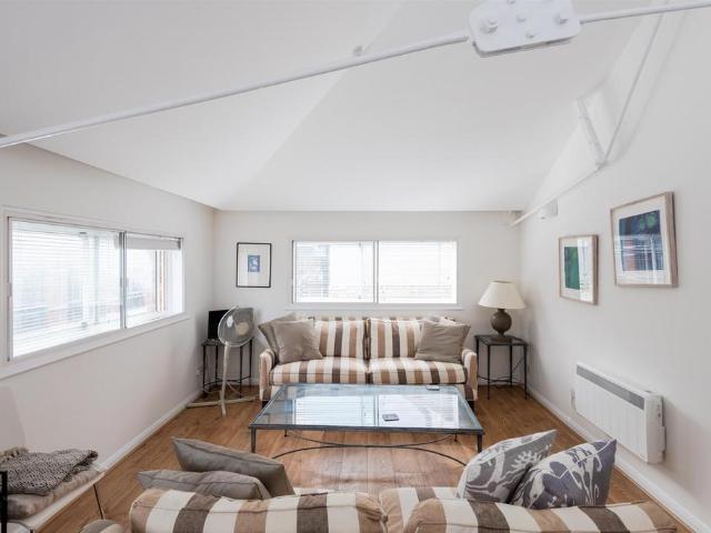 Priory House, London EC4V 1 bed apartment to rent £2,600 pcm £600 pw