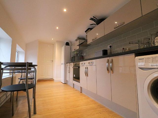 Priory Street, Bedford MK40, 1 bed terraced house to rent, £475 pcm | PrimeLocation