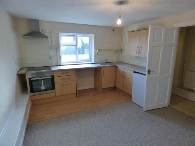 Priory Street, Carmarthen. Studio to rent £475 pcm £110 pw
