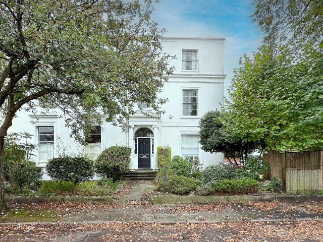 Priory Street, Cheltenham GL52, 2 bed flat to rent, £1,150 pcm | PrimeLocation