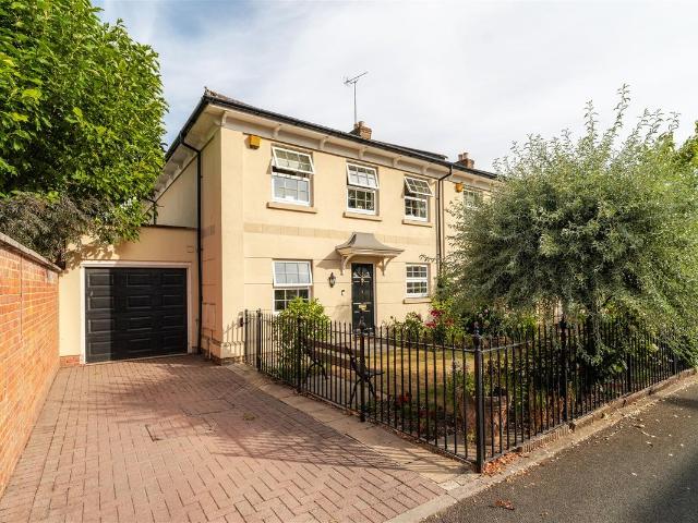 Priory Place, Cheltenham GL52, 4 bed end terrace house to rent, £2,950 pcm | PrimeLocation