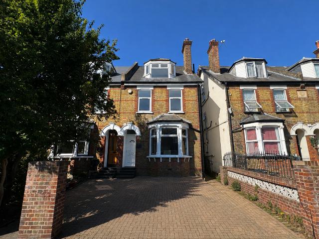 Priory Road, Dartford DA1, 1 bed flat to rent, £1,100 pcm | PrimeLocation