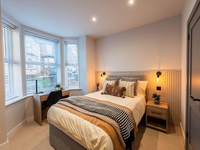 Priory Road, Exeter EX4 6 bed house to rent £6,266 pcm £1,446 pw