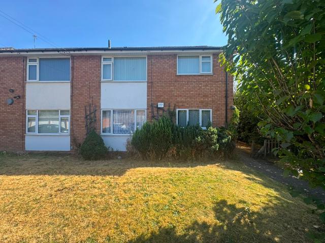 Priory Road, Hall Green, Birmingham, West Midlands B28, 2 bed flat to rent, £1,100 pcm | PrimeLocation