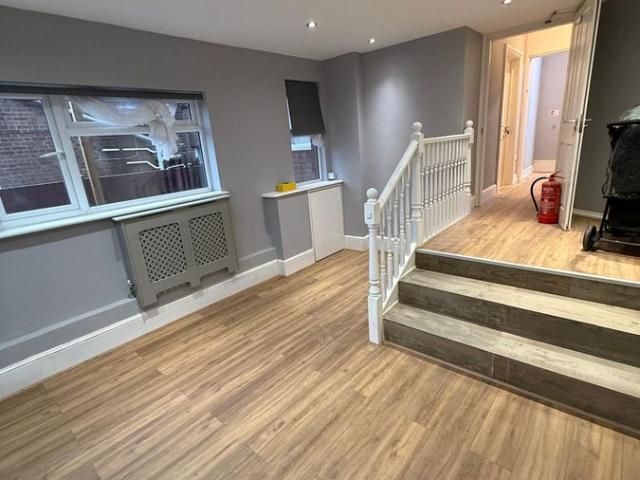 Priory Road, High Wycombe HP13, 1 bed flat to rent, £1,400 pcm | PrimeLocation