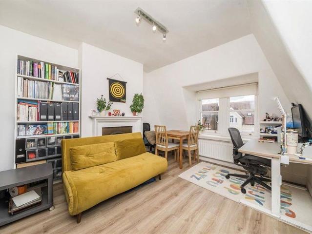 Priory Road Kew, TW9