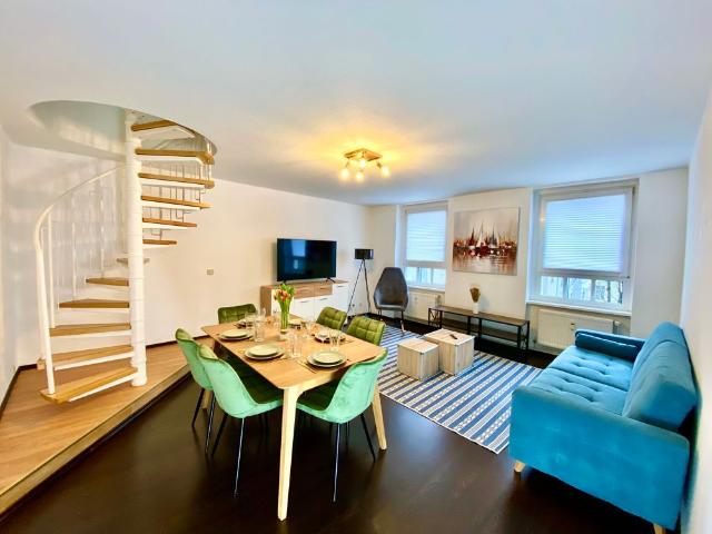 'Priscilla' charming and fully furnished penthouse apartment in hip Friedrichshain, Berlin Amsterdam Apartments for Rent