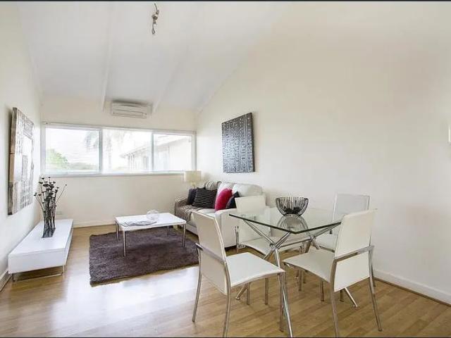Pristine apartment at every turn!