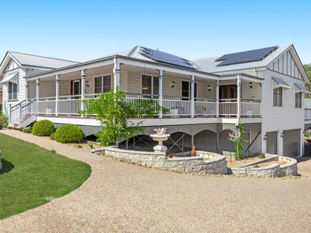 PRISTINE HOME IN SOUGHT AFTER AREA