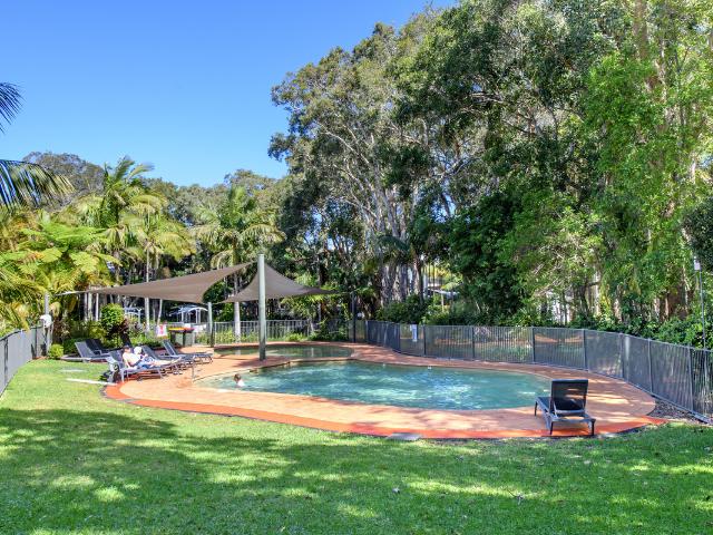 Pristine Sands Prime Beachside Location