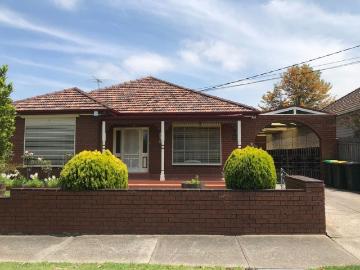 Pristinely Presented Family Home *WATER USAGE INCLUDED