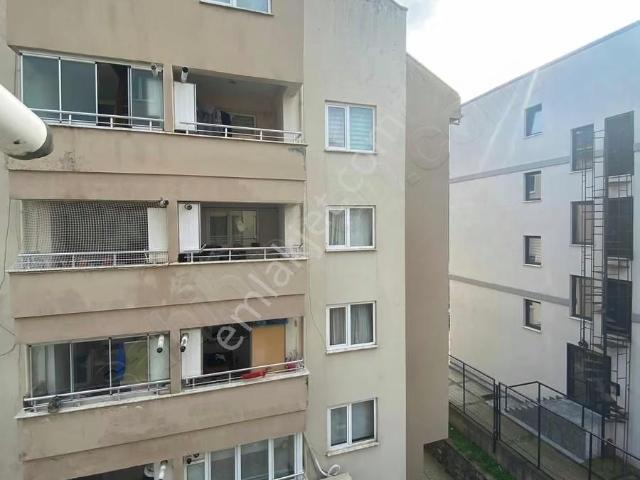 Pruva'dan Merkezi Konumda Site İçerisinde Satılık Daire