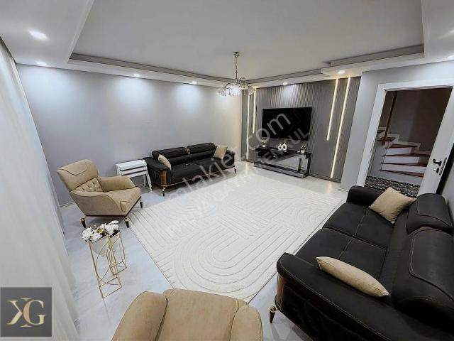 Pruva'dan Nezih Site İçersinde Satılık Dubleks Daire